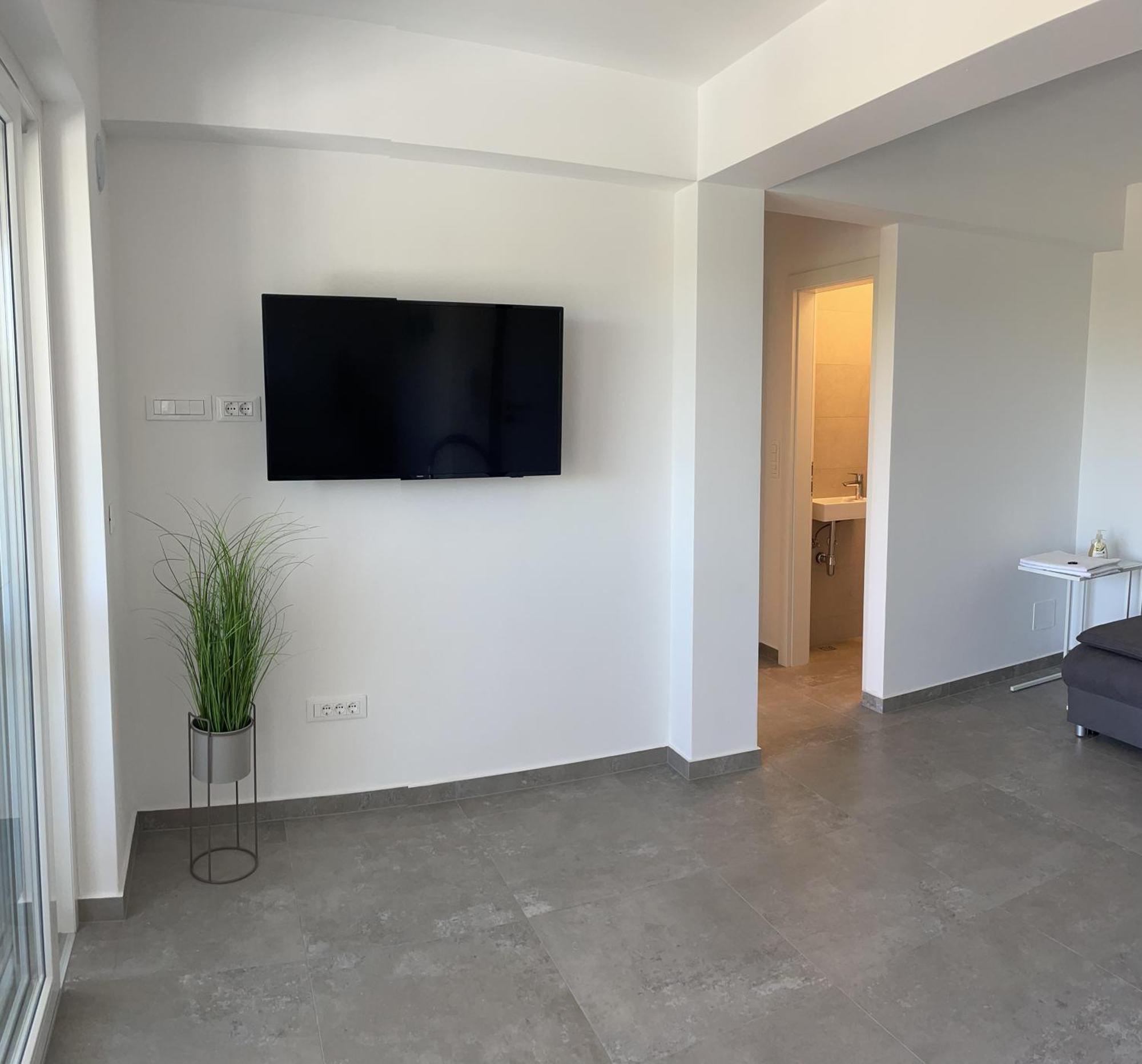 Sandra Apartments Makarska Exterior photo